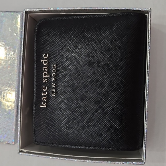 Kate Spade Saffiano leather wallet, black, new with tag - Picture 2 of 6